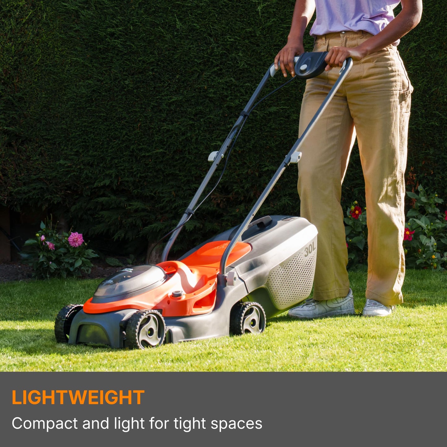 Flymo 18V SimpliMow 320 Cordless Lawnmower – 4.0Ah Battery & Charger Included, 32cm Cutting Width, Lightweight, Up to 200m²